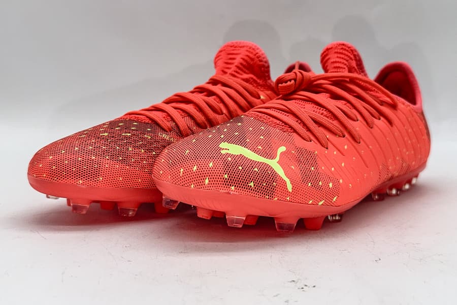 Paar Fussballschuhe Puma, Gr. 37,5